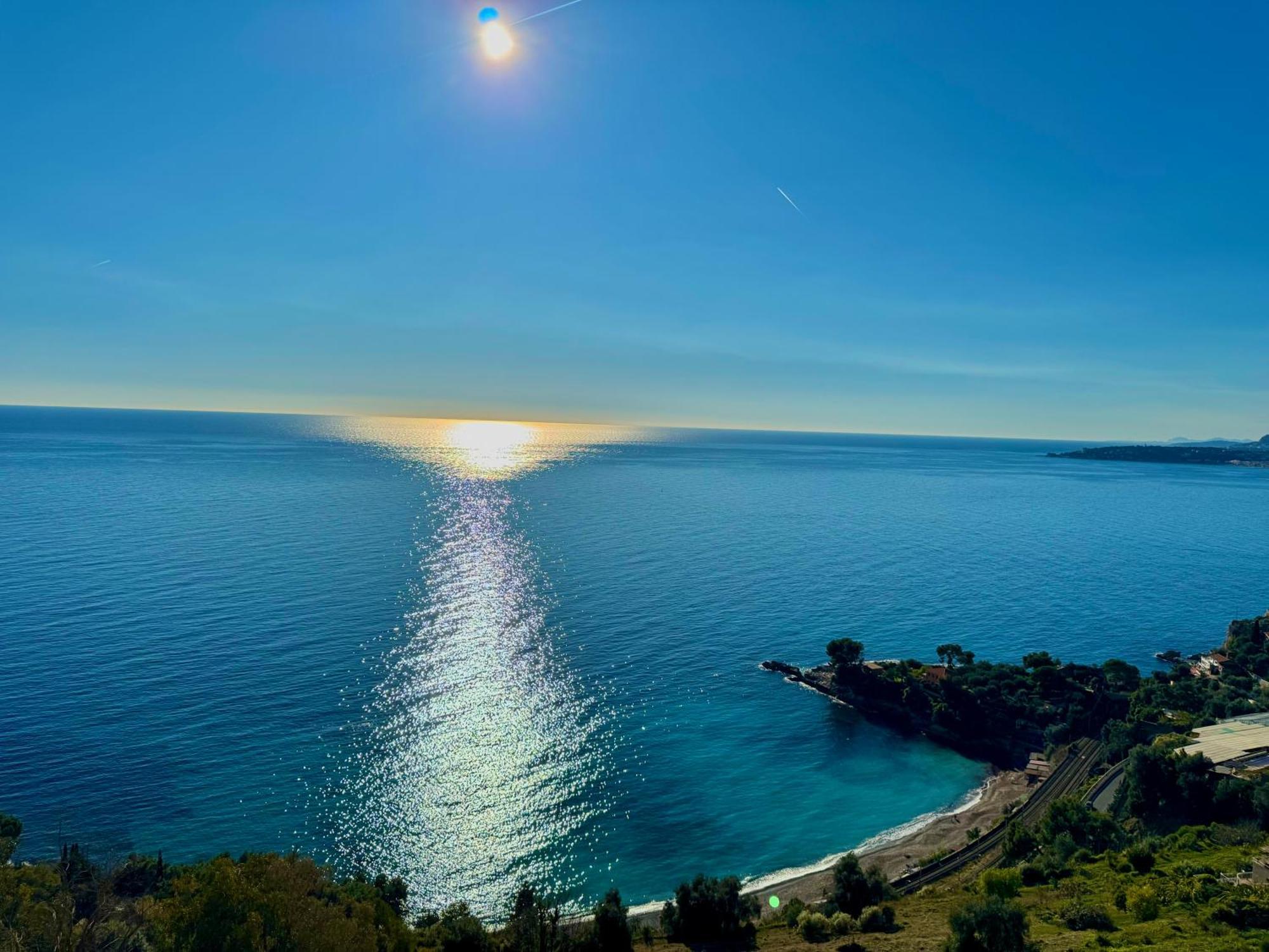 Kiss Of Sea - Balzi Rossi & Baia Beniamin Lejlighed Ventimiglia Eksteriør billede